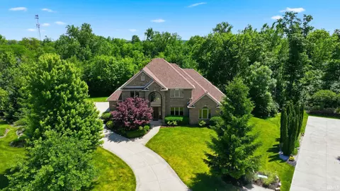 434 Royal Crest Dr, Fort Wayne, IN 46814