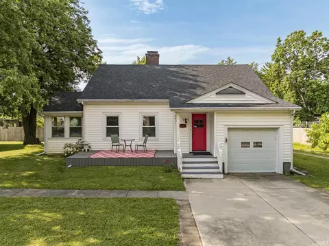 1201 W Cowing Dr, Muncie, IN 47304