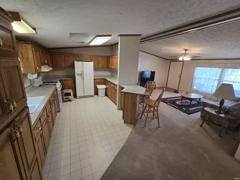 7472 Stogsdill Rd, Bloomington, IN 47404 photo 11