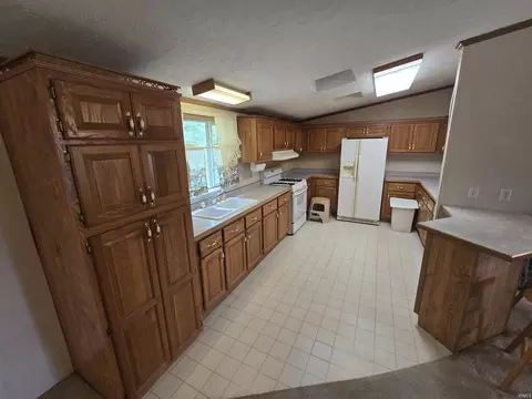 7472 Stogsdill Rd, Bloomington, IN 47404 photo 13