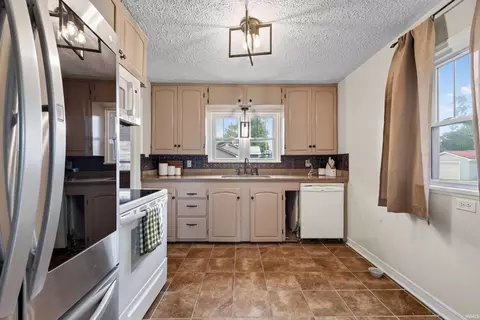 Kitchen - 1201 W Warren St, Mitchell, IN 47446 photo 1 of 3