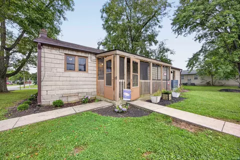 Exterior - 1201 W Warren St, Mitchell, IN 47446 photo 11 of 12