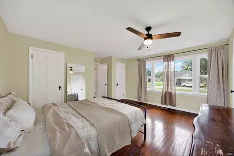 Bedroom - 1201 W Warren St, Mitchell, IN 47446 photo 3 of 4
