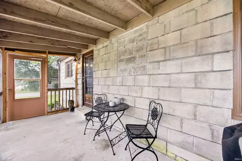 Exterior - 1201 W Warren St, Mitchell, IN 47446 photo 5 of 12