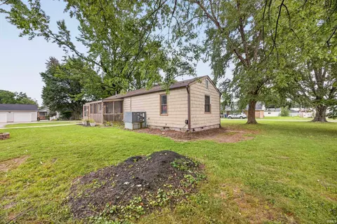 Exterior - 1201 W Warren St, Mitchell, IN 47446 photo 8 of 12