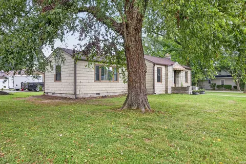 Exterior - 1201 W Warren St, Mitchell, IN 47446 photo 12 of 12
