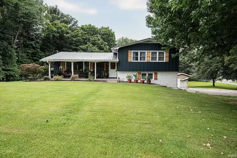 1710 Spruce Dr, Vincennes, IN 47591