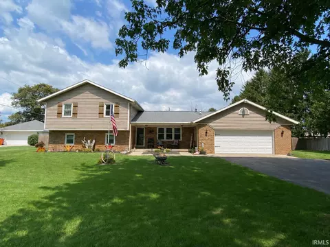 102 Candy Ln, Sharpsville, IN 46068