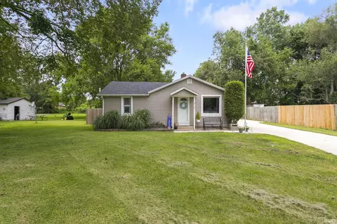 316 W Superior St, Osceola, IN 46561