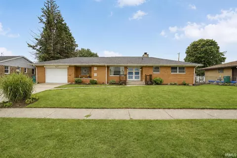 619 W 13th St, Mishawaka, IN 46544