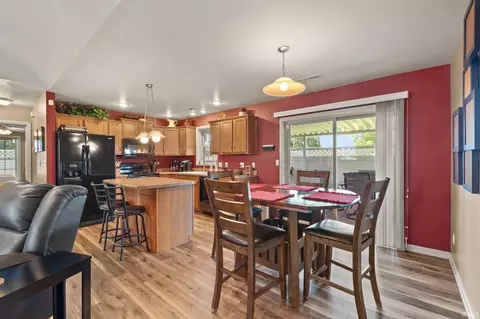 Dining - 1448 Dexter Ct, Jasper, IN 47546 photo 1 of 2