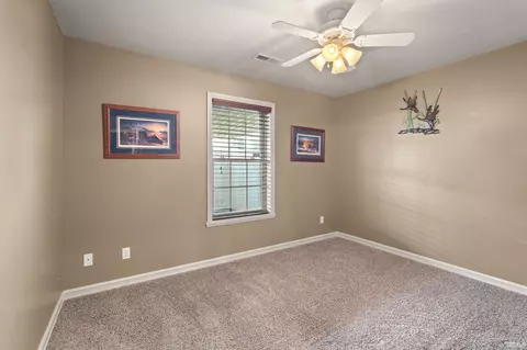 Bedroom - 1448 Dexter Ct, Jasper, IN 47546 photo 4 of 7
