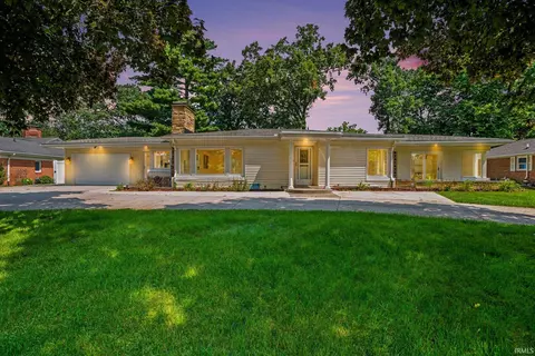 2030 Greenleaf Blvd, Elkhart, IN 46514