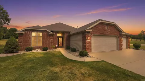 2179 E Whispering Trl, Columbia City, IN 46725