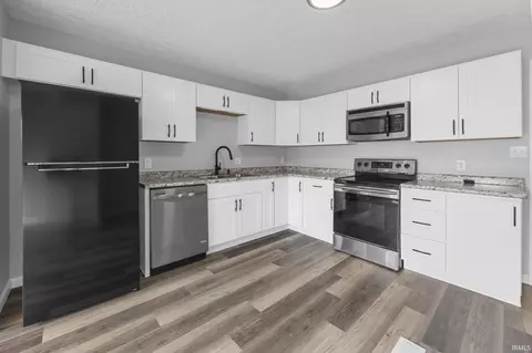 Kitchen - 2526 Birk Dr, Jasper, IN 47546 photo 1 of 1