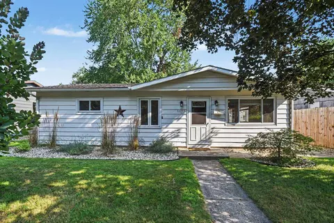 1111 Mcpherson St, Elkhart, IN 46514