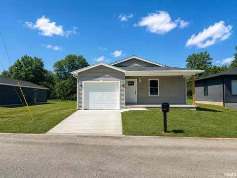 Exterior - 511 College Ave, Mitchell, IN 47446 photo 2 of 3
