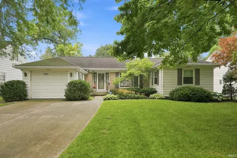 2211 Indian Village Blvd, Fort Wayne, IN 46809