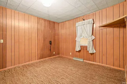 Bedroom - 121 E Orange St, Cromwell, IN 46732 photo 5 of 6
