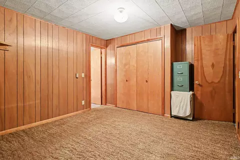 Bedroom - 121 E Orange St, Cromwell, IN 46732 photo 4 of 6