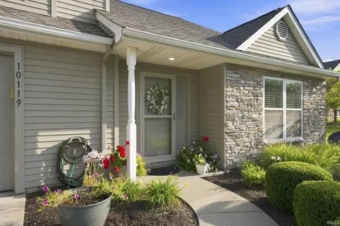 10119 Oak Trail Rd, Fort Wayne, IN 46825