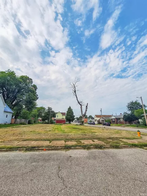 1003 W Iowa St, Evansville, IN 47710