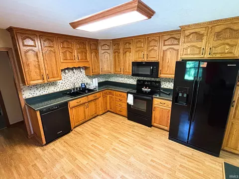 Kitchen - 1517 Elliston Dr, Bloomington, IN 47401 photo 1 of 5
