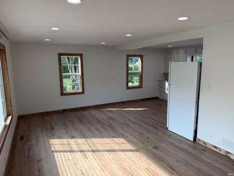 Living - 516 N Maple St, Argos, IN 46501 photo 2 of 3