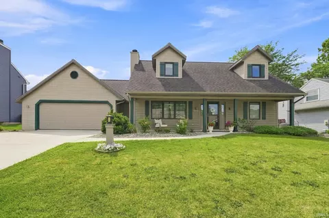 10015 Bentley Woods Dr, Fort Wayne, IN 46825