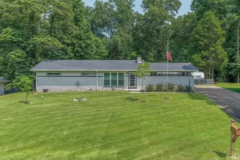 1409 Brookdale Dr, Evansville, IN 47720