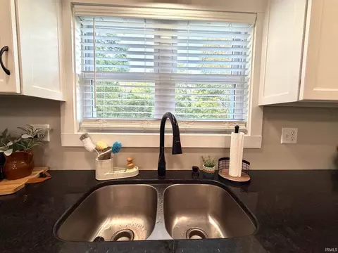 Kitchen - 1115 Lafayette Ave, Oolitic, IN 47451 photo 5 of 5