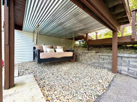 Exterior - 1115 Lafayette Ave, Oolitic, IN 47451 photo 5 of 9