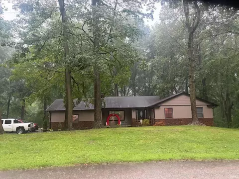 4611 Shady Ln, Logansport, IN 46947