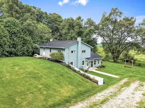 67127 Quinn Trl, Lakeville, IN 46536