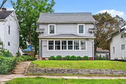 1269 Woodward Ave, South Bend, IN 46616