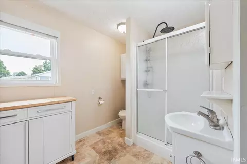 Bath - 1545 E Moffett Ln, Bloomington, IN 47401 photo 1 of 4