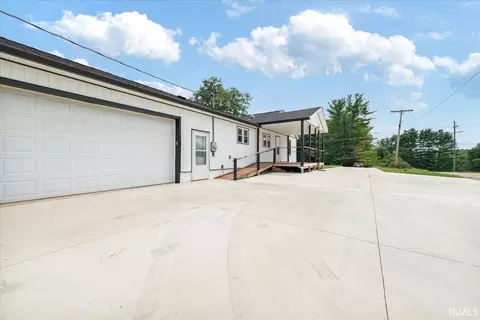 Exterior - 1545 E Moffett Ln, Bloomington, IN 47401 photo 3 of 7