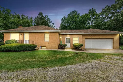 55769 Mayflower Rd, South Bend, IN 46619