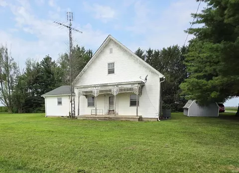 9530 S County Road 50 E, Galveston, IN 46932