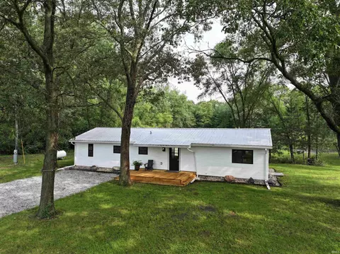 13054 W 300 North Rd, Medaryville, IN 47957