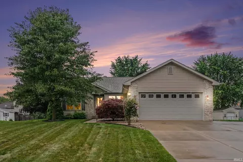 3809 Streamview Ct, Mishawaka, IN 46544