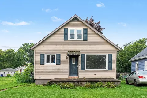 737 E 9th St, Mishawaka, IN 46544
