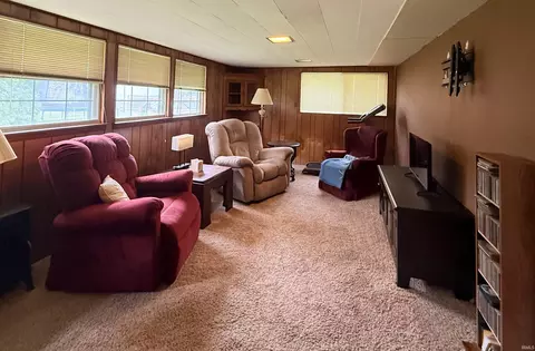 Living - 2504 Kickapoo Dr, Lafayette, IN 47909 photo 4 of 4