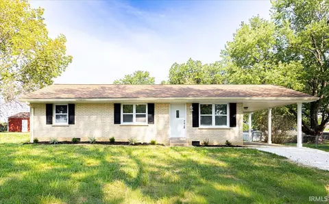 910 N Illinois St, Chandler, IN 47610