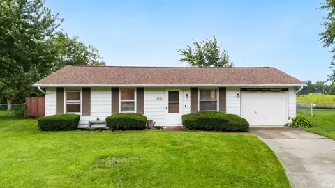 8422 Harwick Ct, Fort Wayne, IN 46815