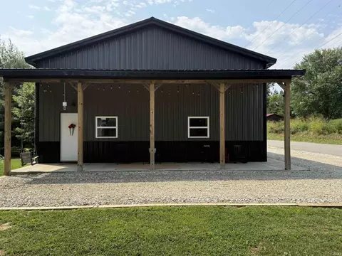 Exterior - 1627 S Meridian Rd, Mitchell, IN 47446 photo 2 of 5