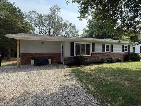 Exterior - 1627 S Meridian Rd, Mitchell, IN 47446 photo 1 of 5