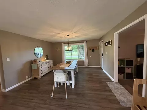 Dining - 1627 S Meridian Rd, Mitchell, IN 47446 photo 1 of 4