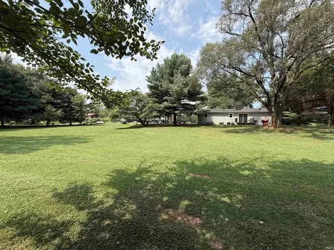 Exterior - 1627 S Meridian Rd, Mitchell, IN 47446 photo 4 of 5