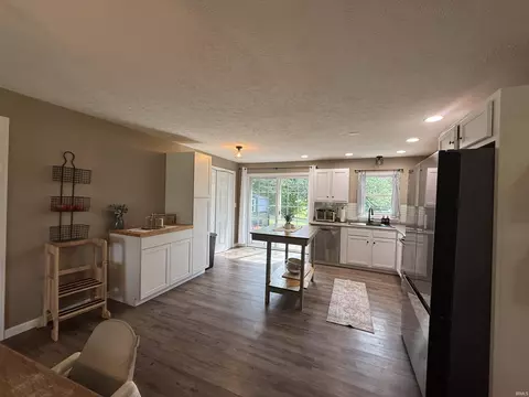 Kitchen - 1627 S Meridian Rd, Mitchell, IN 47446 photo 4 of 6